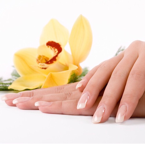 MYSTIC NAILS AND SPA - manicure
