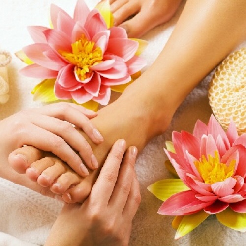 MYSTIC NAILS AND SPA - pedicure